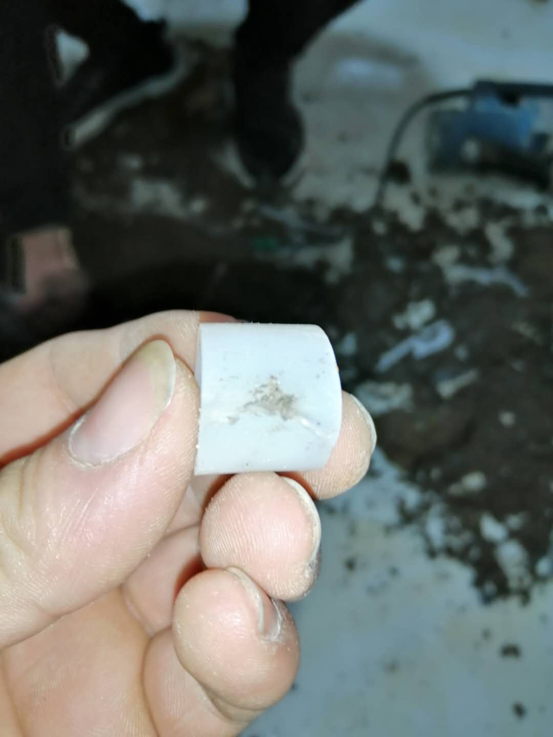 长海家里地暖漏水了怎么办？